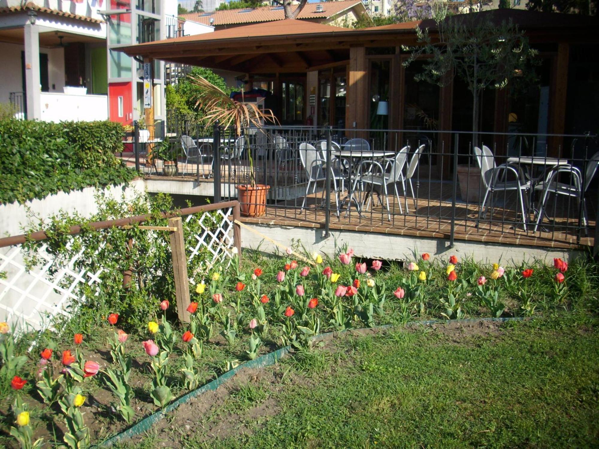 Residence Al Lago 카스틸리오네델라고 외부 사진